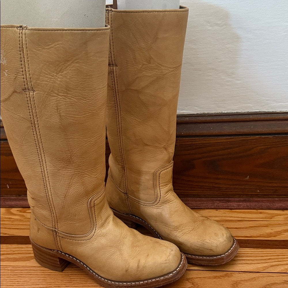 Frye Harness Women's Boots in Banana size 8